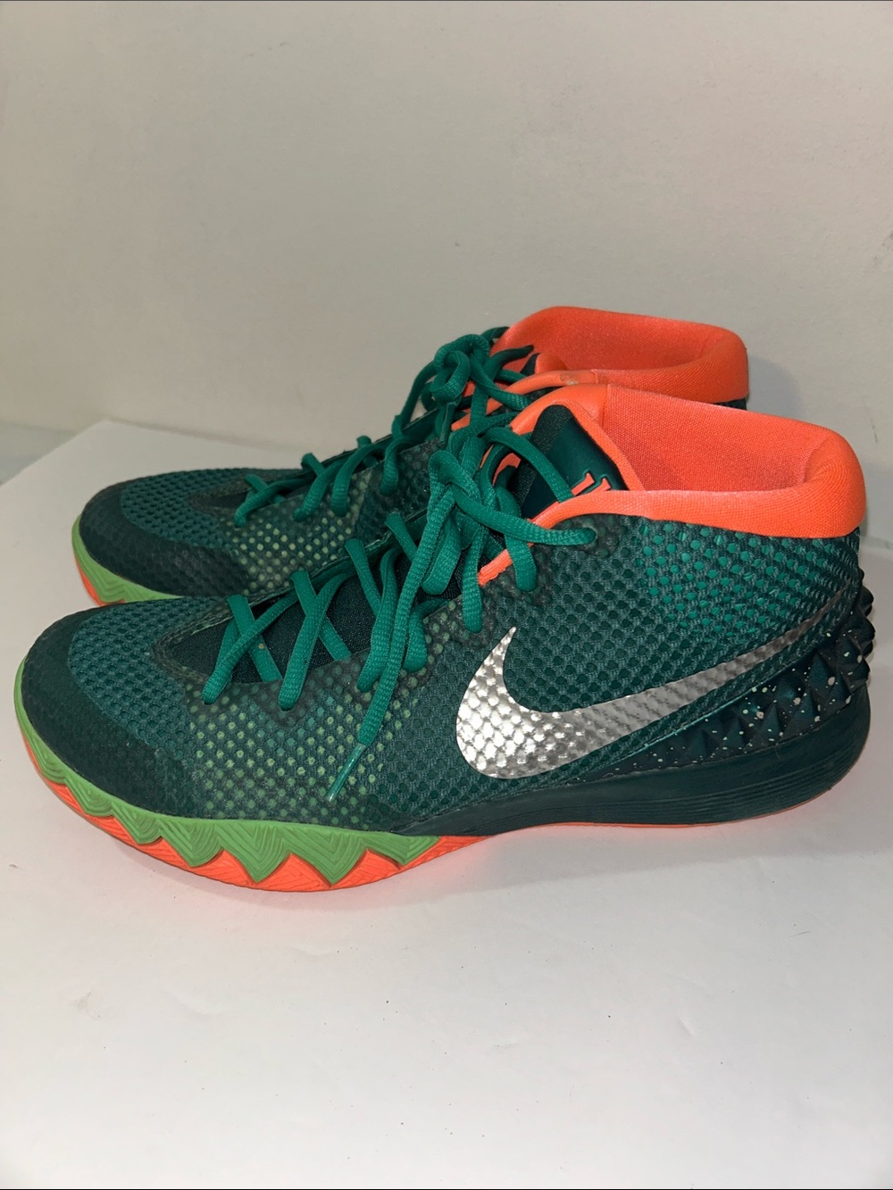 Nike Kyrie 1 Venus Flytrap Emerald Green Irving Basketball Shoe 705277-313 Sz 10